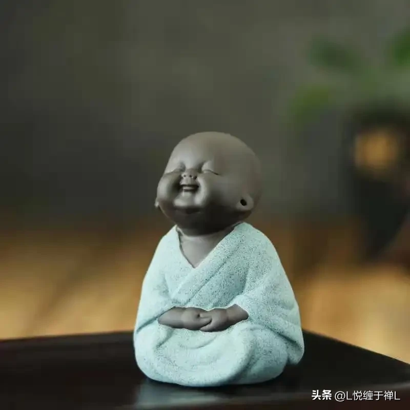 美股存储芯片最近表现比较弱的原因找到了，马斯克称：到2028年，中国将有效缓解内存芯片紧缺的问题！
