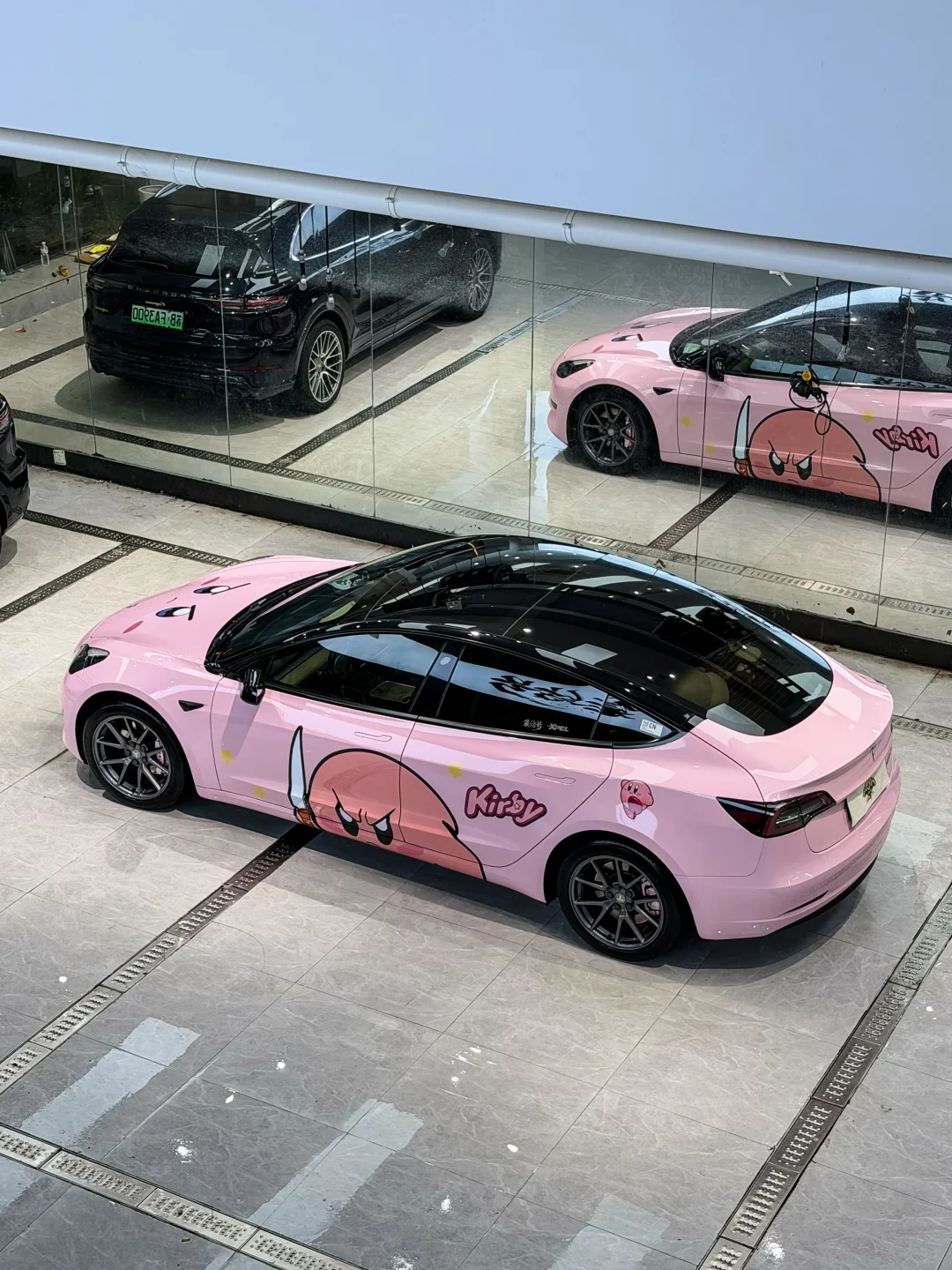 奶凶奶凶的特斯拉model3!一弄还怪可爱的