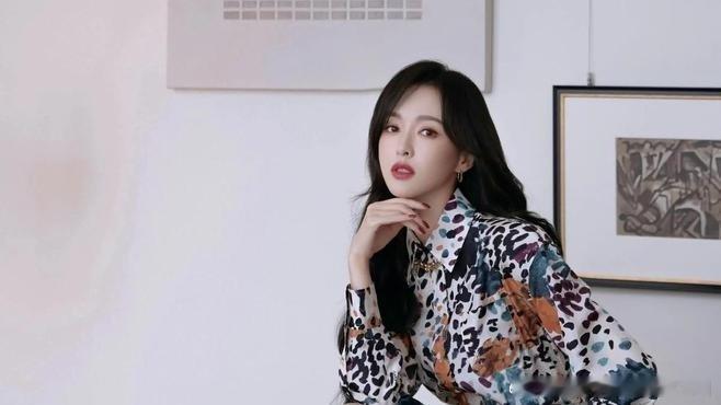《唐嫣[小红花][小红花]》小桃集在百度发表了新动态 ​