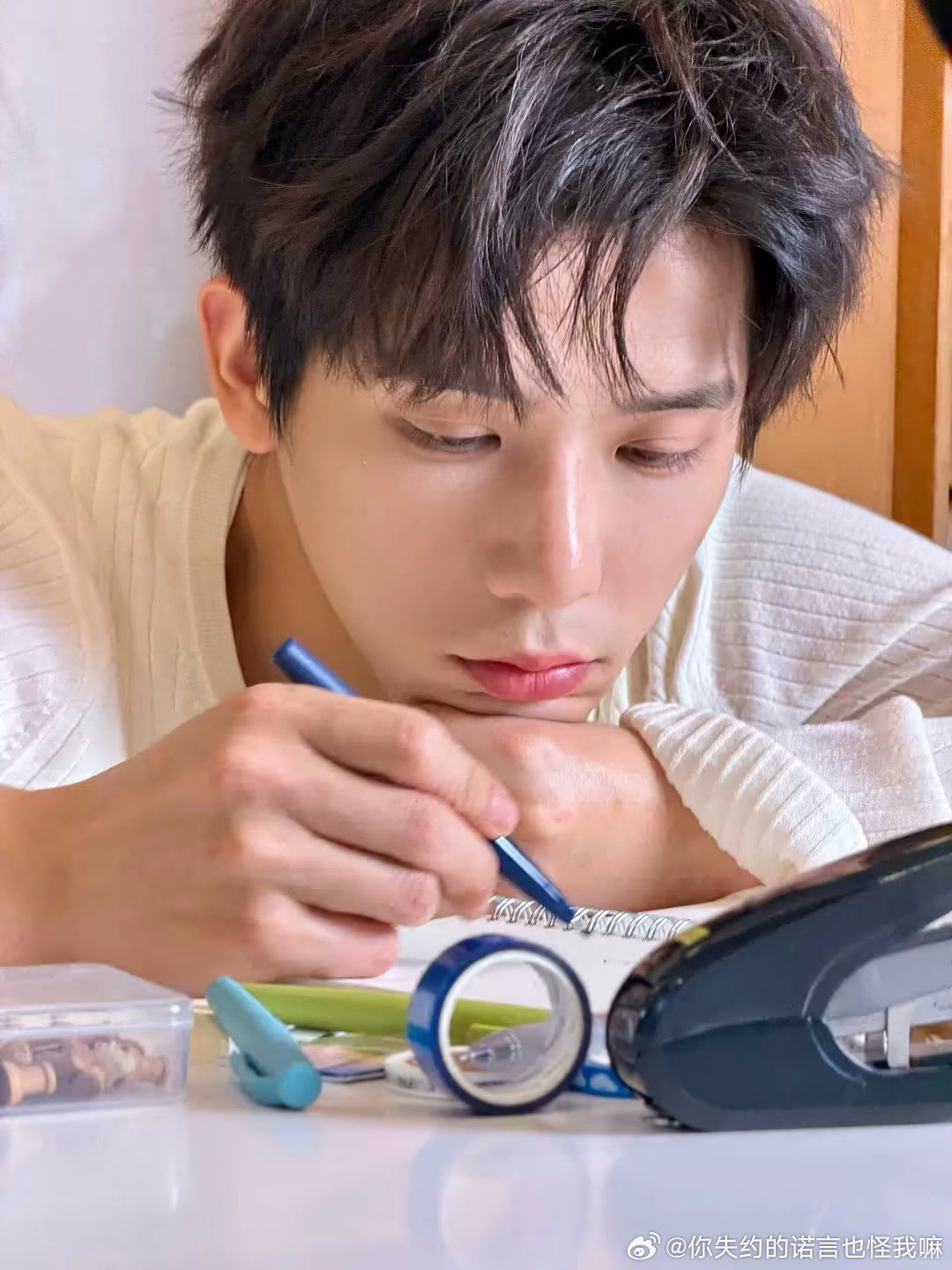 #王安宇[超话]# 哥哥天天开心 我要去上学了哭T﹏T ​
