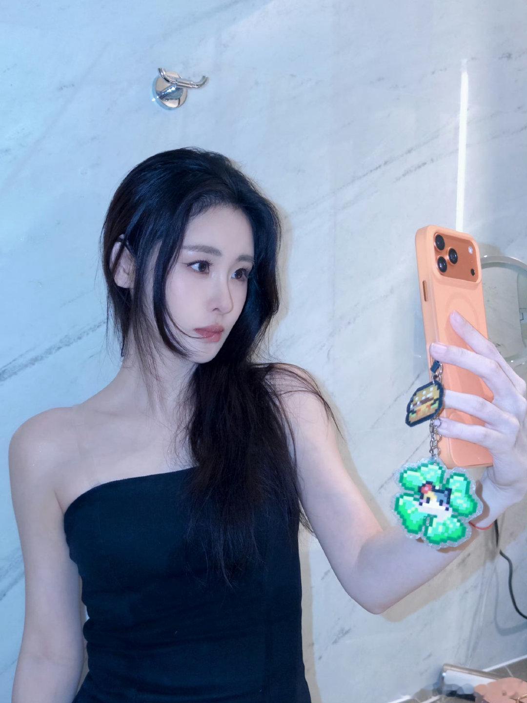 #张碧晨[超话]#💎 #张碧晨0910生日快乐# 
保持状态，好好生活，其余顺其自然🌿 ​