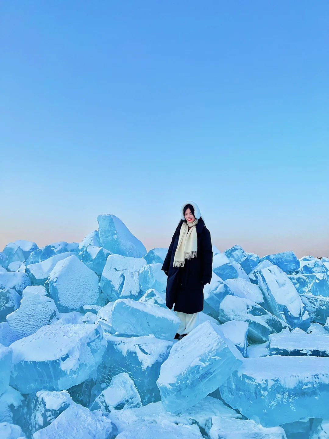 冬日浪漫打卡地🧊被问爆的长春净月潭蓝冰