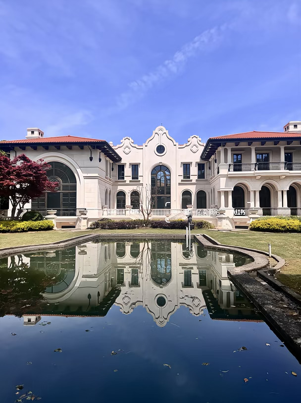 东郊壹号，月租金100万，可自己装修