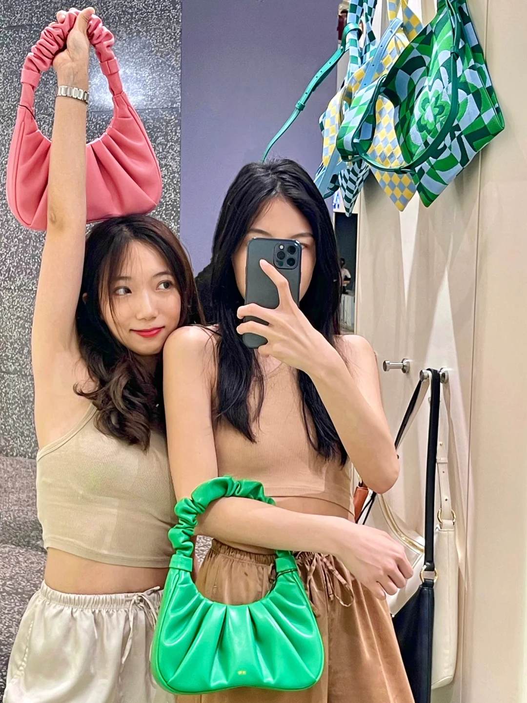 深圳探店｜和姐妹一起买了火遍INS的小众包包