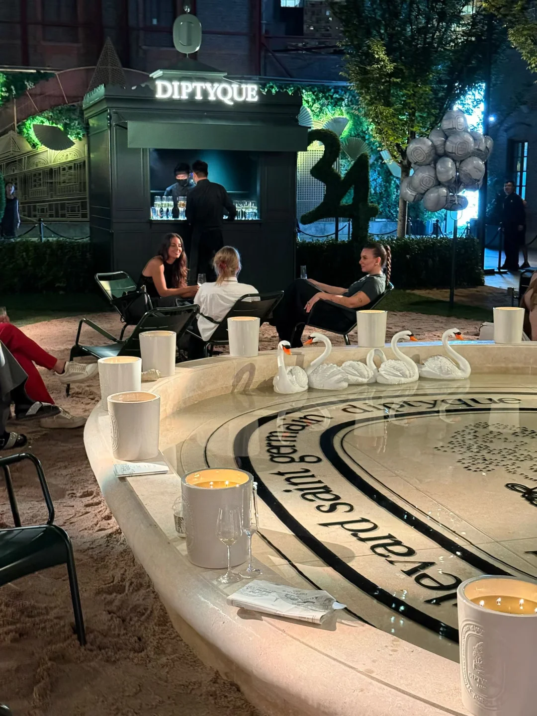 去接近让你变好的事物。