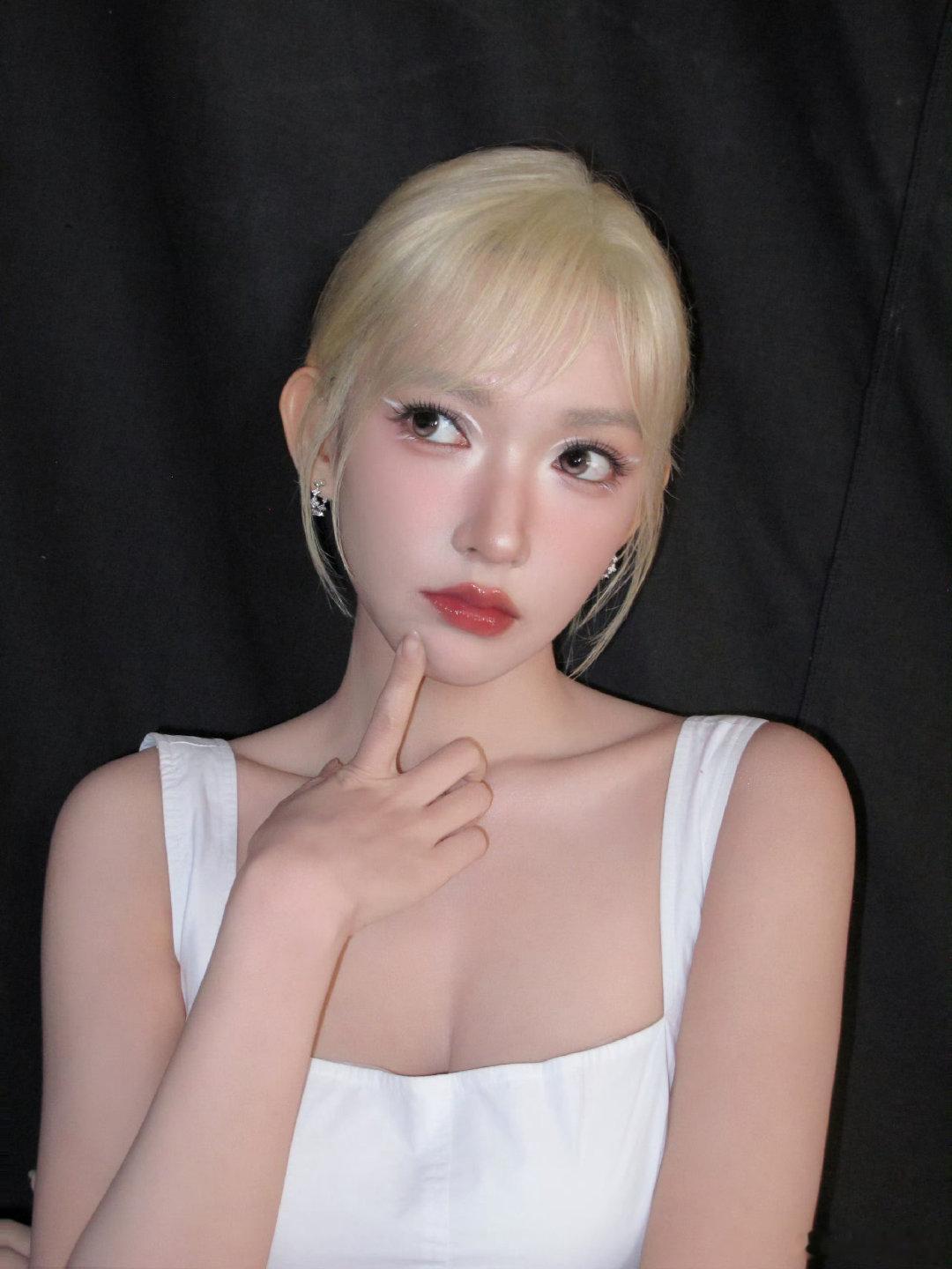 #程潇[超话]# cx#程潇裴思婧# cx#程潇大梦归离#

“你是我情诗里念念不忘的每一行.𝓨𝓸𝓾 𝓪𝓻𝓮 𝓮𝓿𝓮𝓻𝔂 𝓵𝓲𝓷𝓮 𝓲𝓷 𝓶𝔂 𝓵𝓸𝓿𝓮 𝓹𝓸𝓮𝓶 𝓽𝓱𝓪𝓽 𝓘 𝓬𝓪𝓷 𝓽 𝓯𝓸𝓻𝓰𝓮𝓽 .”

​