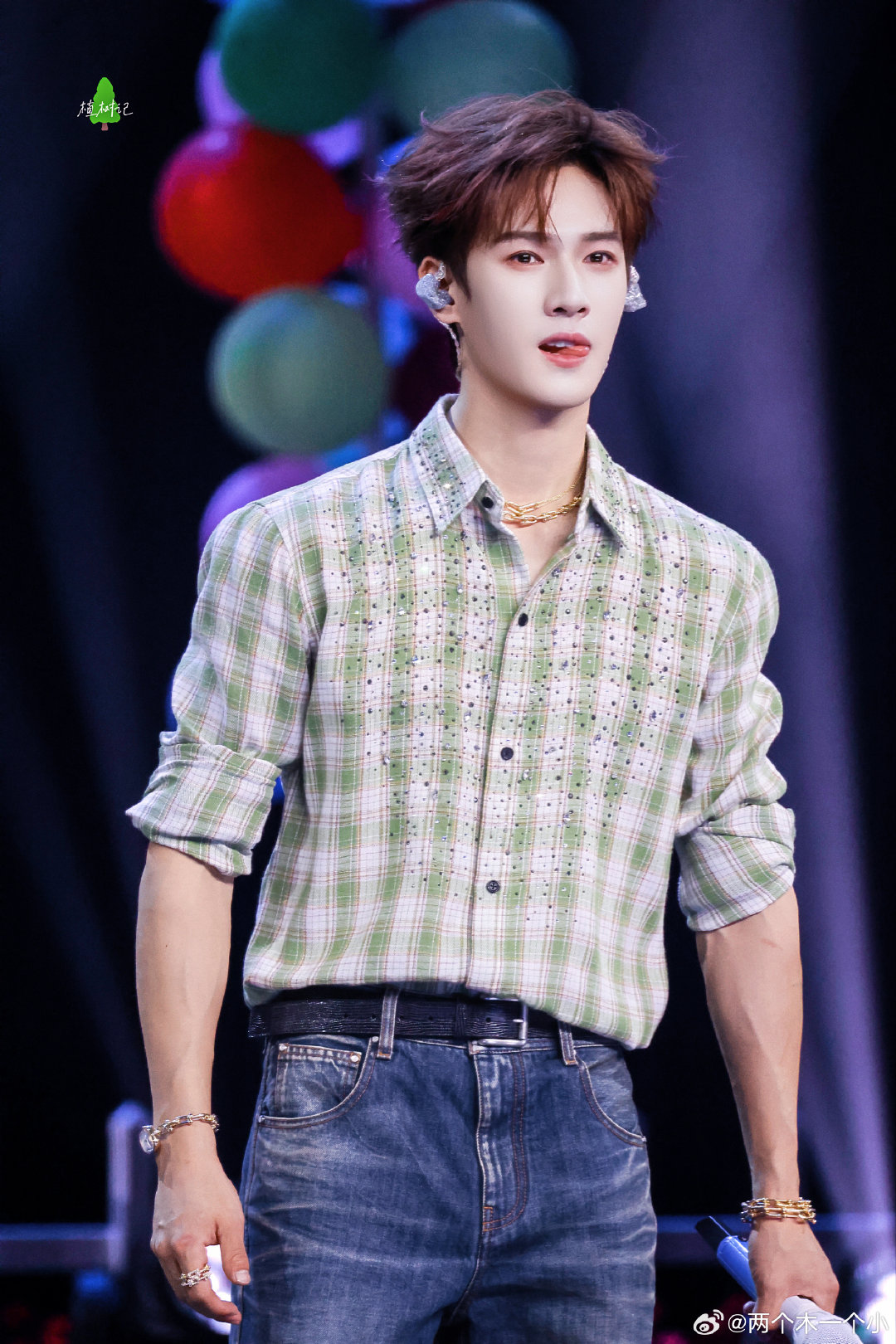 #李昀锐言尚# lyr #李昀锐陆一航﻿# 
怀一份温软初心，慢慢走，时光自会赠予温柔星光✨
​