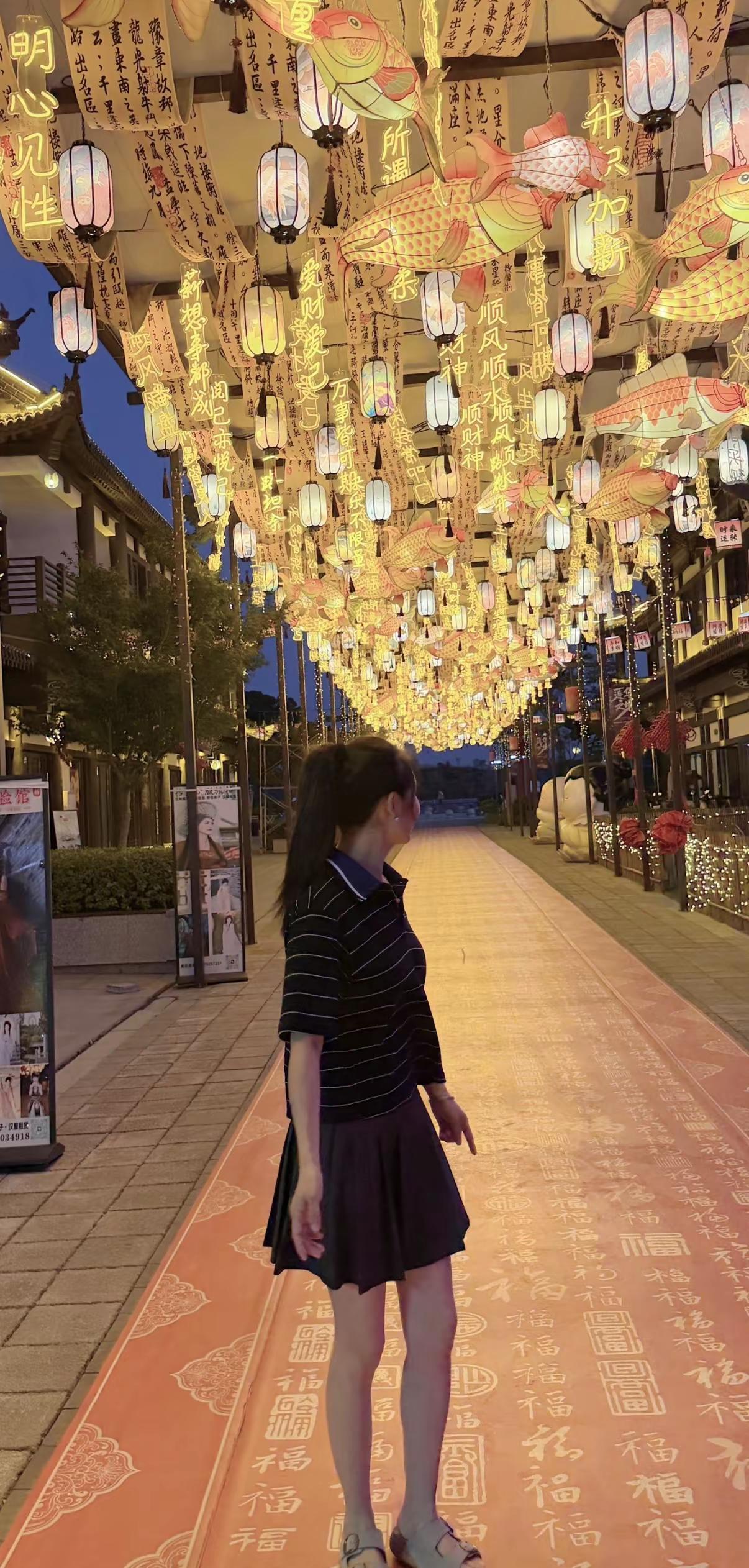 今天开心的一天，祝我们国乒首秀得胜！男女团开门红✨。期待莎头亚运三连冠，孙颖莎王楚钦单打全部夺冠，顶峰相见，国乒加油！国乒 莎头 孙颖莎王楚钦