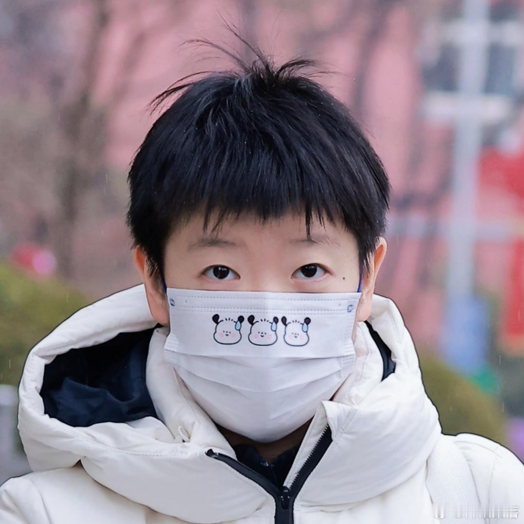 小宝宝和卡通口罩适配度100%哦[期待]
#孙颖莎乒萌一# ​