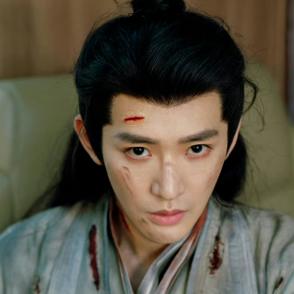 #花少8 邓为镜头#作为粉丝，我觉得不算少。
这季观看两集下来，都挺温和的，大家想看多少搞笑多么感人的估计不太可能，因为大家非常不熟，都是陌生人。而且都没有综艺经验，翻看往季，不是综艺咖，就是超开朗的带动一下，目前看下来，小如已经带的很好了，冬雨也非常活泼可爱，星越又小有担当，樱桃姐 ​