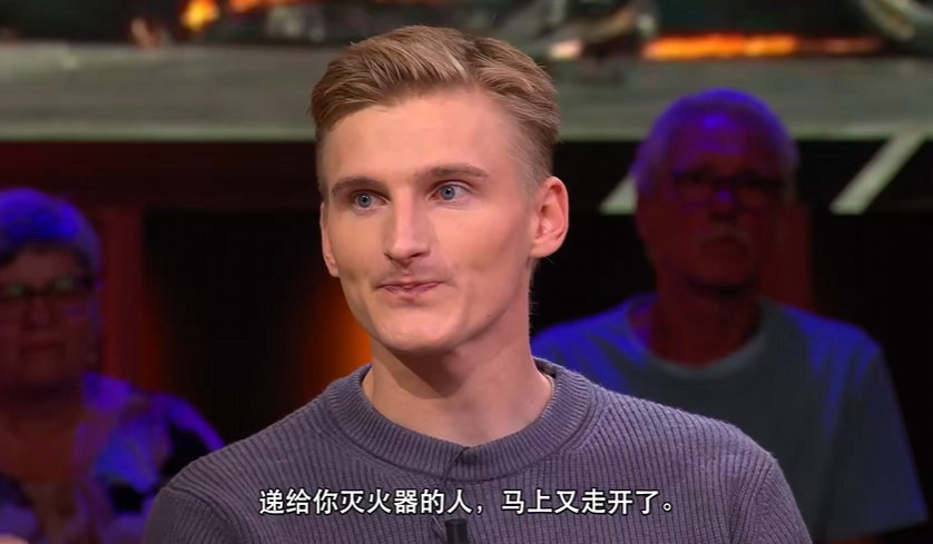 #ChinaGT救人车手采访直指救援漏洞# 哈托格说，这件事激起了太多人心里的情绪。因为大家都看明白了——赛会靠不住，马修靠不住，救护车靠不住。最后靠得住的，是一个放弃比赛的对手。这不该是赛车的常态。 ​