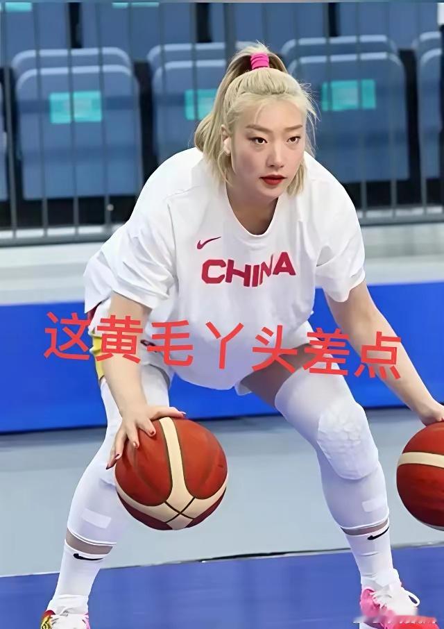 还是早期的李梦漂亮女篮李梦，因为爱美的个性，受到很多非议，也极有可能是...