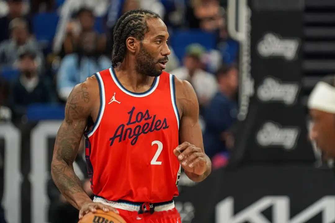 据NBA知名记者Brett Siegel透露，若伦纳德遭禁赛，猛龙将...