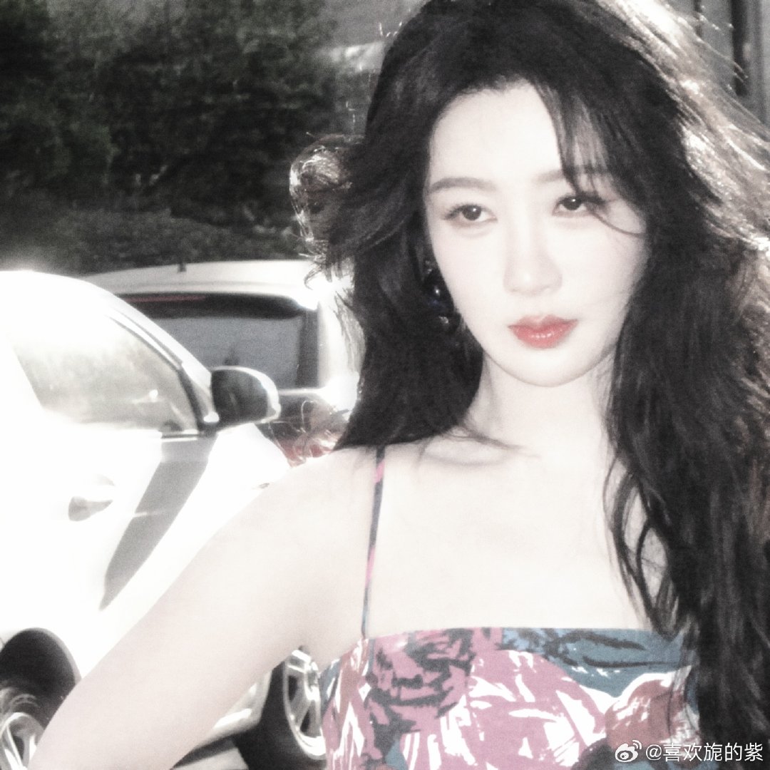 #杨紫[超话]# 杨紫·自修.夹竹桃 ​