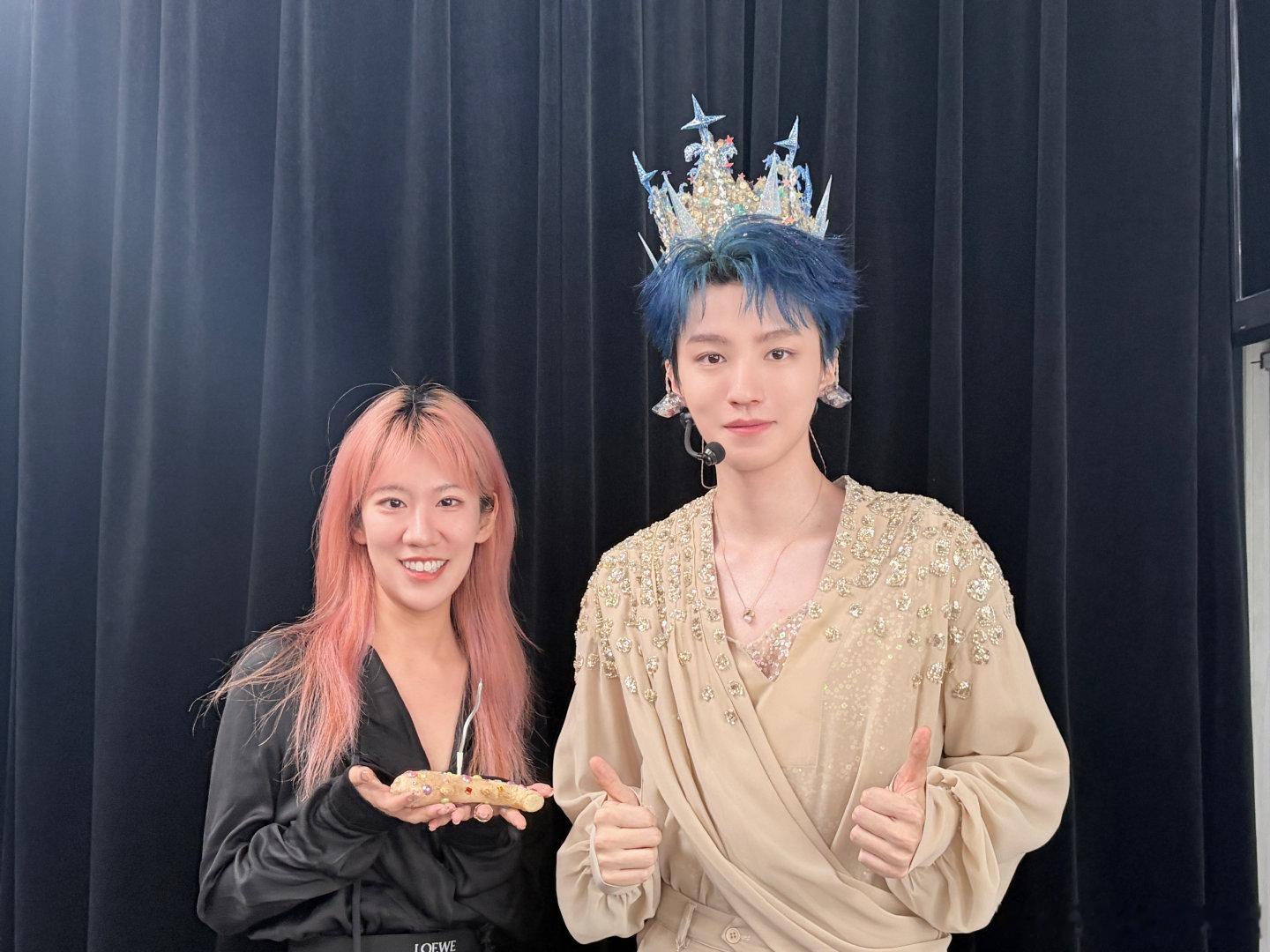 🫚还是老的辣！
27岁璀璨、尽兴、多吃点💙
我说我要拿着这块姜，他说：“什么意思？那祝你生日快乐呗？”
你快乐你快乐，祝你生日快乐🎂

#王俊凯0921生日快乐# ​