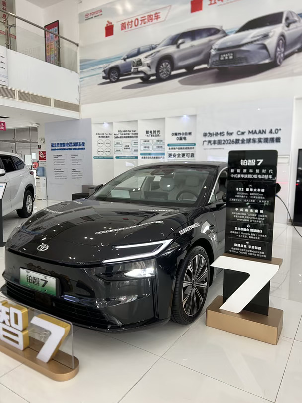挖到一台颜值和实力双在线的合资纯电轿车🚗