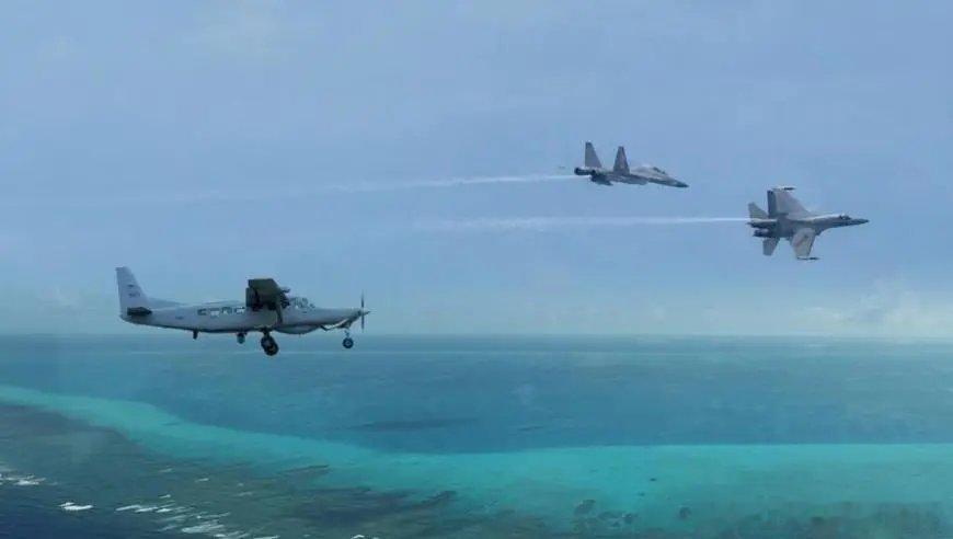 菲律宾军机侵入黄岩岛领空被驱离，歼-16低速伴飞动作引发关注 来自​