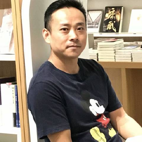 茕茕魑鼍