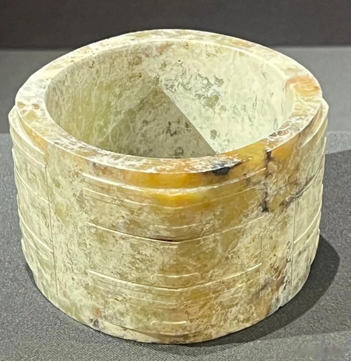 三节玉琮，从二阶向高阶的转化过程中 ​​​
