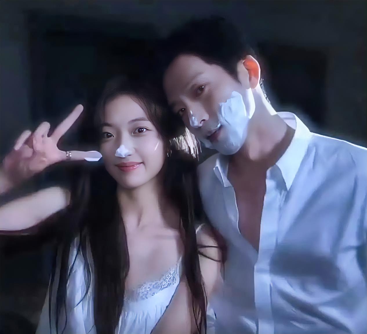 井柏然和孙千，7天涨粉60万。

没有炒CP，没有撕番位，就是靠一部《早春晴朗》硬生生把口碑演上去了。

开播之前多少人看衰，觉得这组合没水花。结果呢，云合市占率从7.7%一路飙到26.2%，优酷4天热度破万，Netflix全球非英语剧榜直接干到第2。

井柏然演的栾念，翻红翻得挺彻底。孙千也靠这部