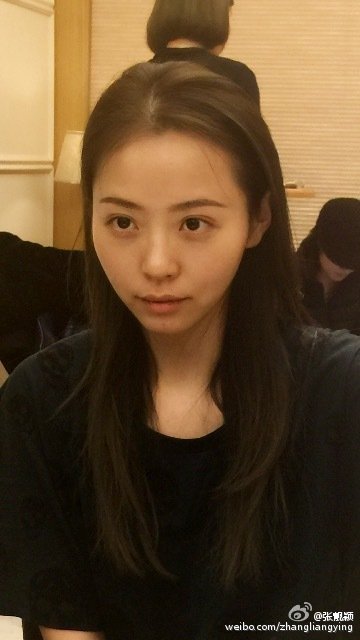 我靠这张好青涩的感觉
完全女大啊啊啊！
#张靓颖[超话]##张靓颖# ​