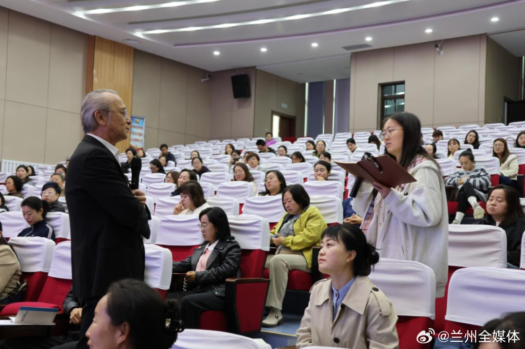 甘肃举办婚姻家庭纠纷调解培训【甘肃近日婚调培训聚焦实务能力】10月13日至16日，甘肃省妇联在定西市举办2026年度全省婚姻家庭纠纷人民调解能力提升培训班，110余名妇联干部和婚调员参加；培训紧扣婚姻家庭纠纷调解理念与方法，邀请全国及省级调解专家围绕纠纷调解、风险防范等专题授课，内容贴合基层实际需求，既讲解法律政策与调解技巧，也分析典型案例与处置要点，帮助学员理清工作思路、掌握实用方法，为化解婚姻家庭矛盾、维护家庭和谐稳定打下扎实的业务基础。（via:观澜新闻）同城热点创作计划甘肃高院发布老年人维权典型案例