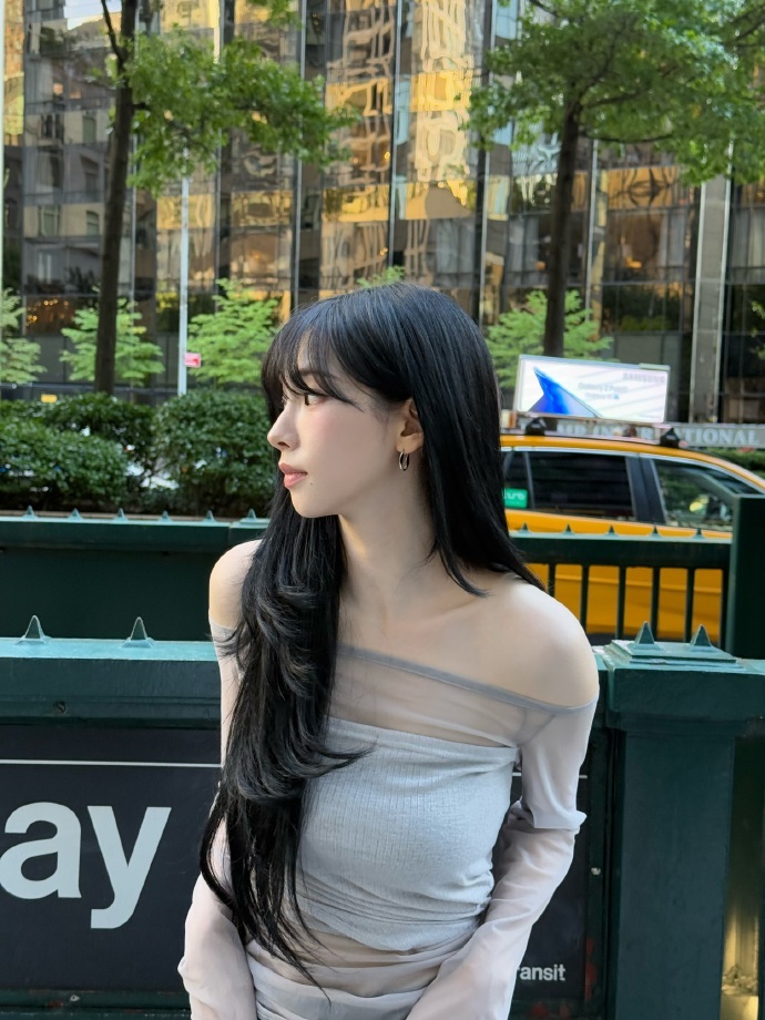 #柳智敏# 
只期待Karina
🫳🏼🫳🏼 ​