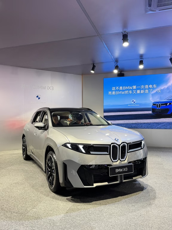 深圳打卡 |新世代BMW iX3巡展来了