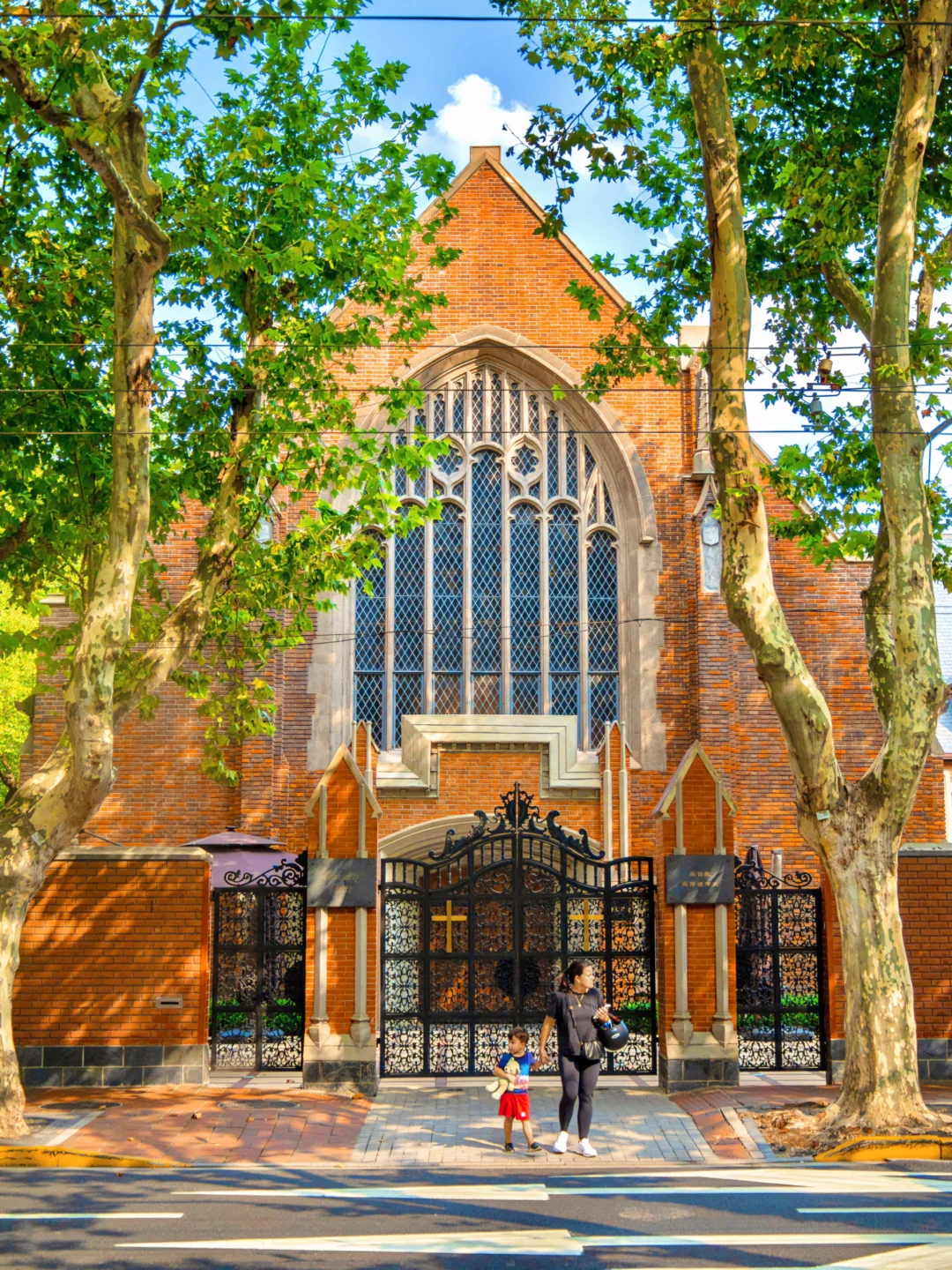 人生建议：逛完这几条老马路再离开上海❗️