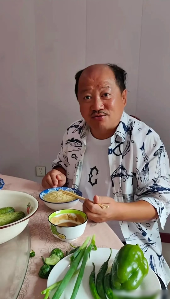 谢广坤居然有脸说自己从来不害人？ 这简直是本年度最大的冷笑话，奥斯卡...