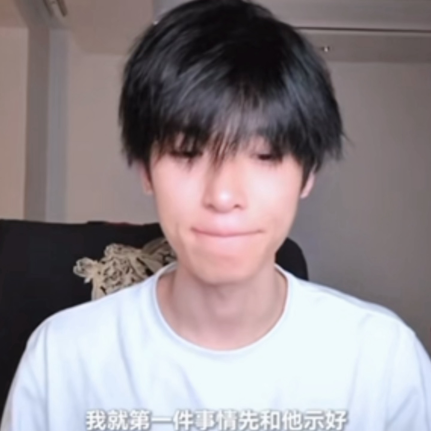 哎呀呀 我真喜欢看他碎碎念的时候的小表情🤏 全世界第一可爱😭 ​​​