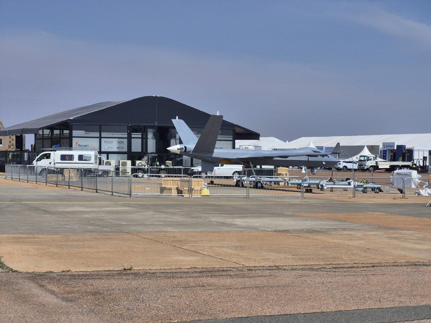 在南非参加第13届非洲航空防务展的翼龙-2D ​