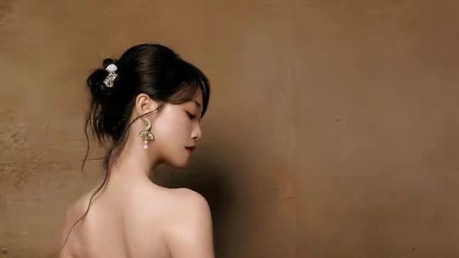 《蓝盈莹风姿绰约，动人的气韵萦绕心间，令人久久难忘。》颜即娱乐在百度发表了新动态 ​