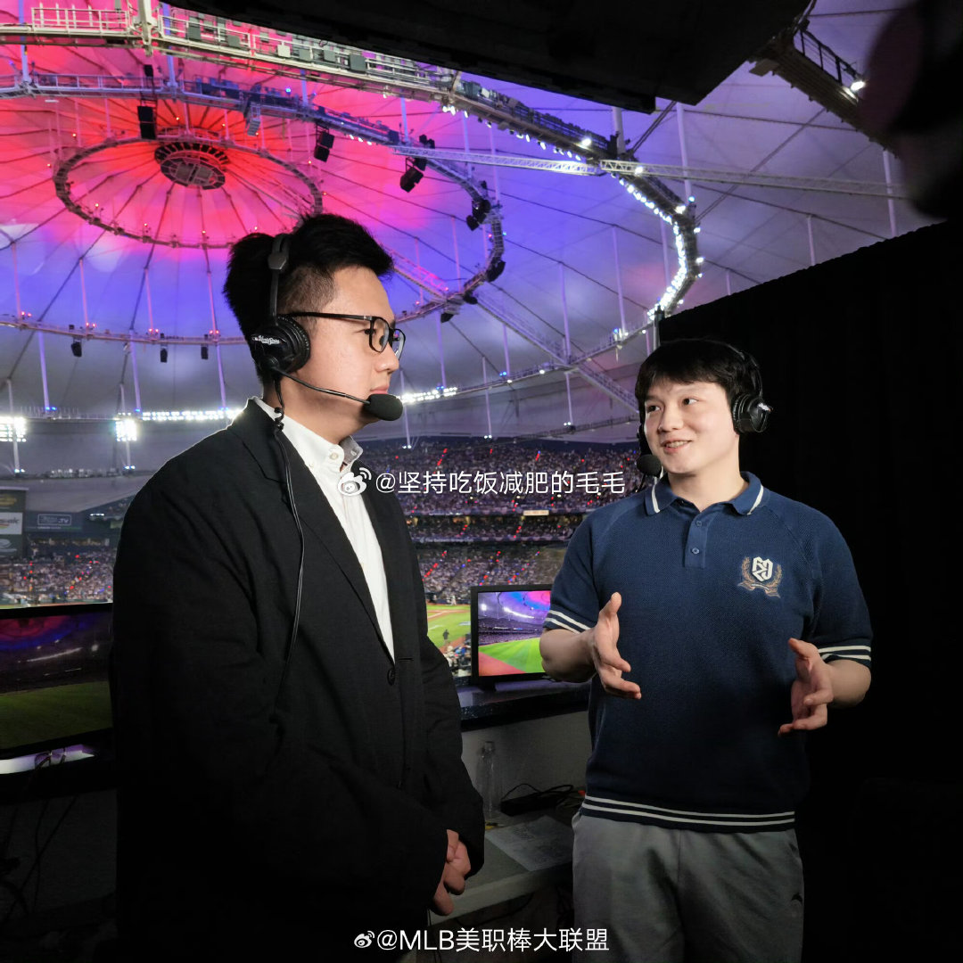 #樊振东分享竞技感悟#
樊振东解说mlb世界大赛g
他说：不同赛场，规则不同
但面对压力、把握时机、绝境依旧相信自己的能力是相通的。
真正的竞技，下一球永远值得期待。
不止乒乓，热爱可以有很多种表达
#樊振东还是太全能了# ​