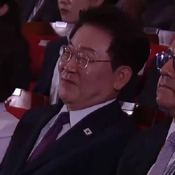 李湘看权诗龄<br /><br />652