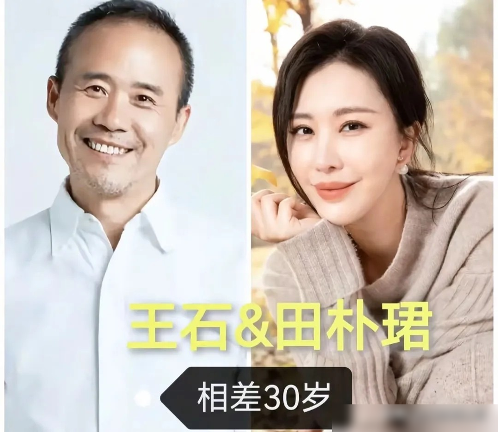 郭富城小女儿10个月就会叫爸，俩姐姐在家关门偷练他的鲨鱼舞。方媛说这事时特平静，就跟唠家常一样。郭富城听见爸爸俩字，全家乐疯了。
这男人61岁，结婚纪念日就发四个字：长长久久。方媛被骂上综艺，他直接怼回去，我媳妇不是艺人，就是去体验生活的。转头方媛夸他，身材好穿啥都有型，俩人私下还穿情侣装。
外