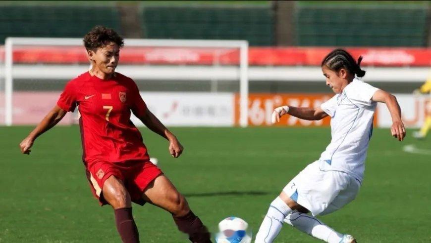 1-1爆冷绝非偶然！女足低谷根源不在主帅，而是大环境崩塌 | 锐评 来自狮王出品！ ​
