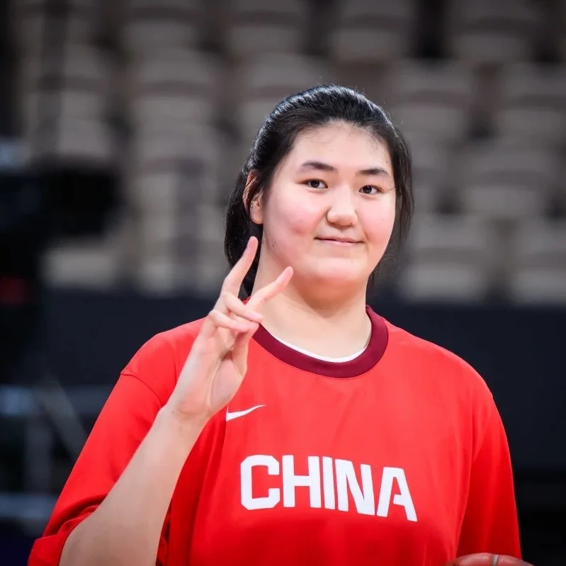 中国女篮13分胜省队摘铜
