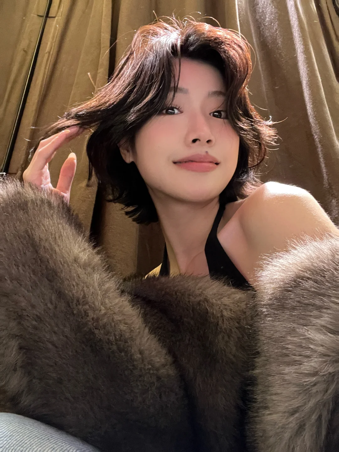 短发也可以烫这样