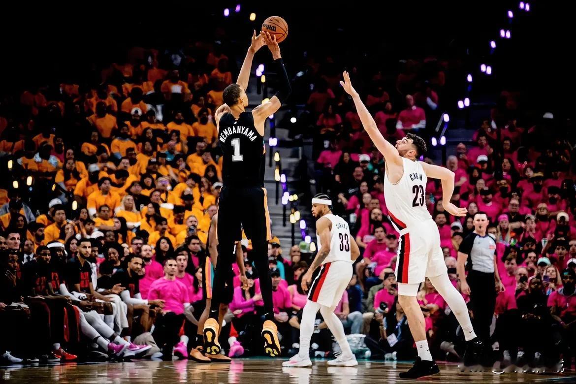 今日热门体育（2026.4.21）   🏀 NBA季后赛（今日战报）...