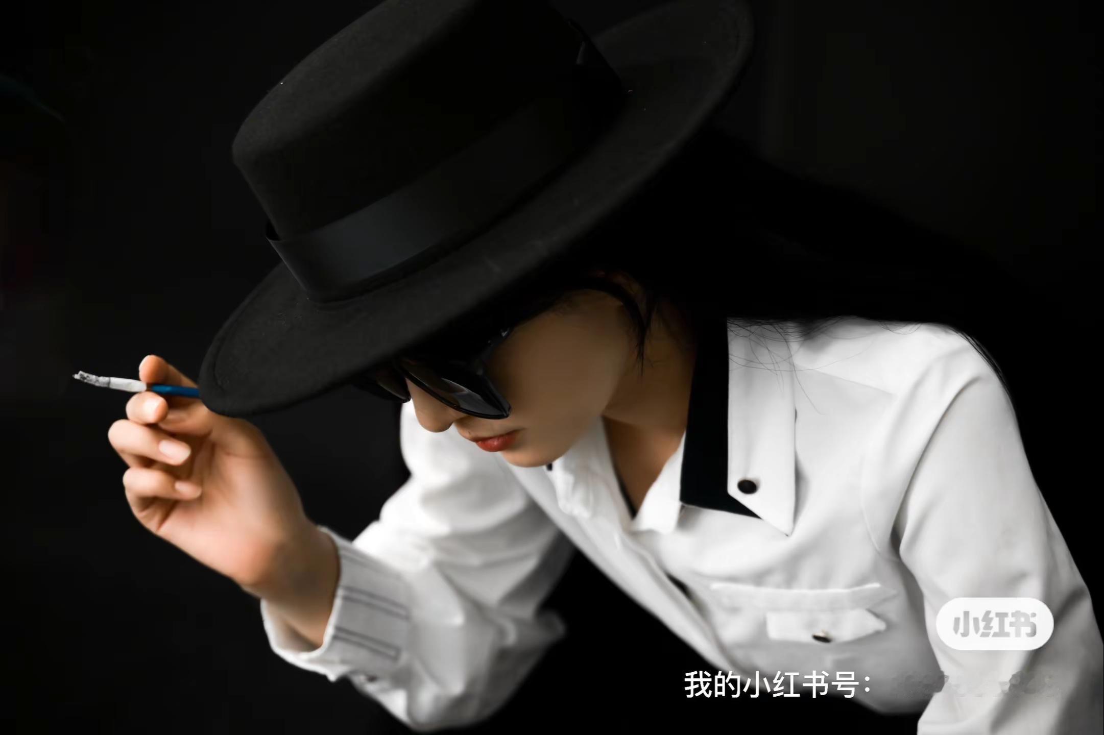 温柔的小姐姐，拍出她酷酷的一面