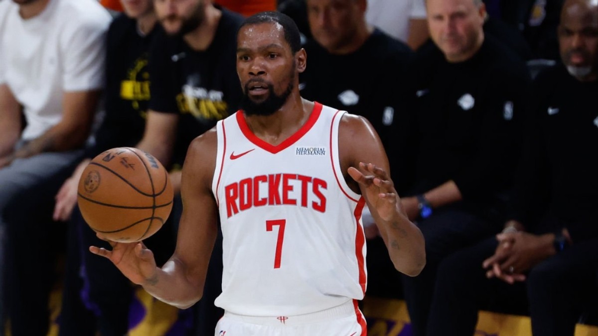 杜兰特G2上半场20分，下半场3分。全场12次出手9次失误。赛前热身完...