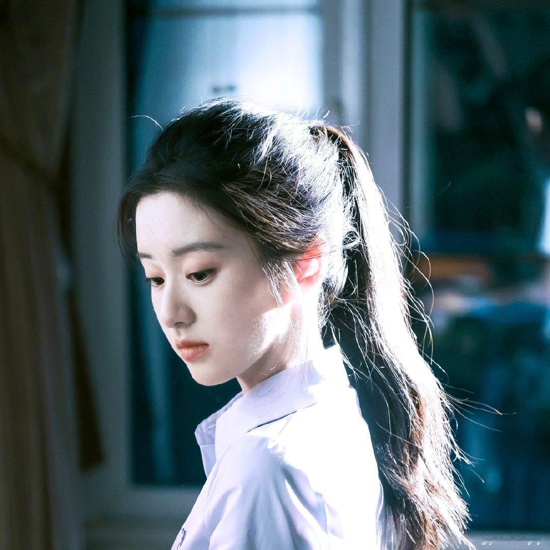 🔮·包上恩·🎹
"下课一起走吧"
 自修&头像
🈲其它❗❗ ​​​