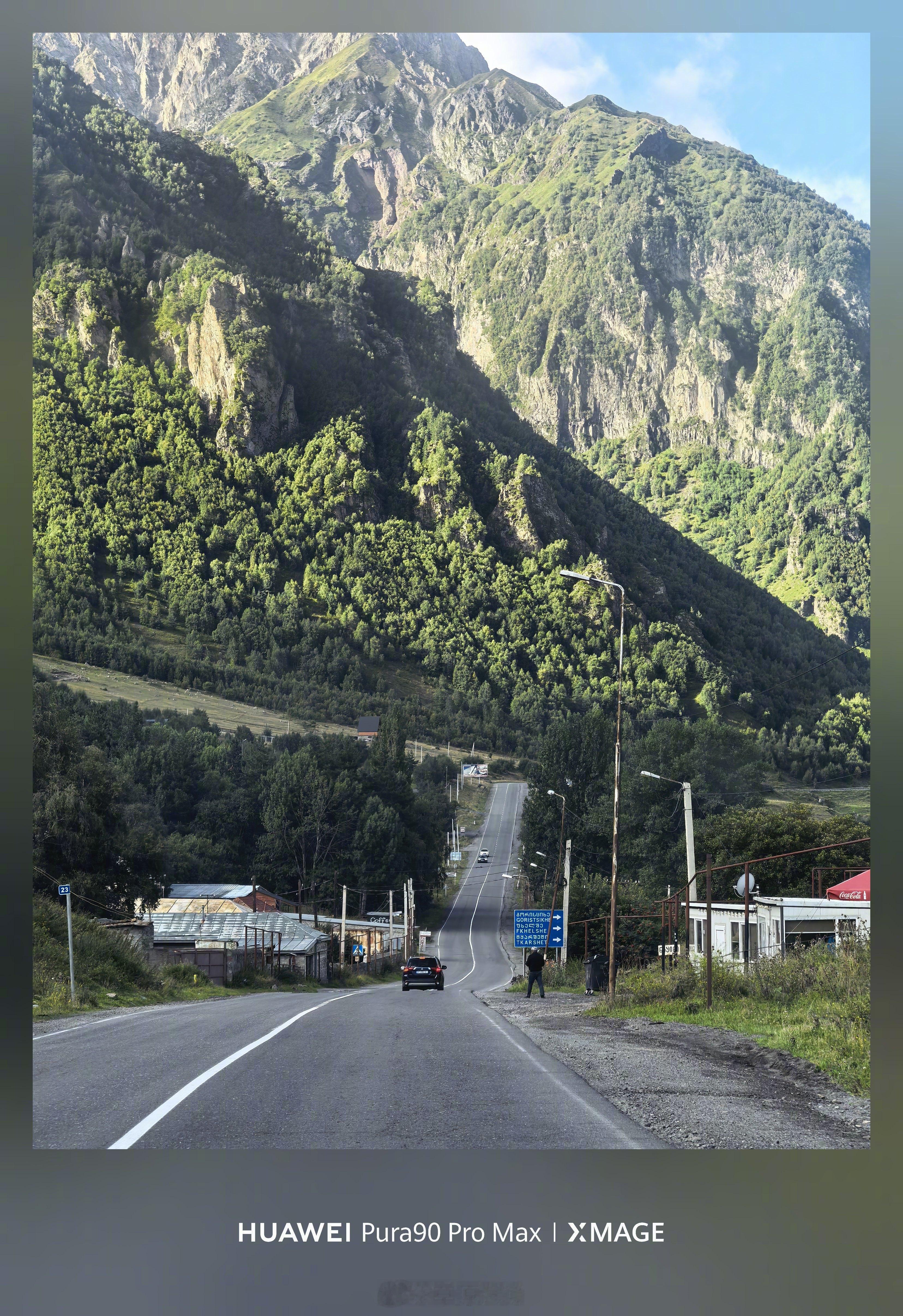 在野外跑久了，最懂什么叫“底气”。不是口号喊得响，而是关键时刻信号满格、装备不掉链子。
看2025年的双向投资数据，中国实际使用外资1046.6亿美元，对外投资1743.8亿美元，这不仅是数字，更是全球资本在用脚投票。在高技术产业吸收外资占比冲到32.3%的背后，是全球资金对确定性环境的渴望。就像我在 ​