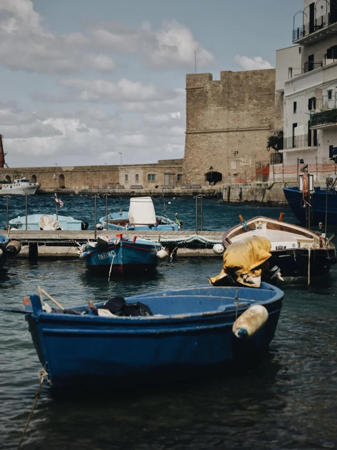 罗马街头的电影场景！📸🎬✨
