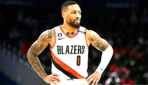 休赛期，当雄鹿队裁掉利拉德时，属于他的时代似乎悄然落幕。这位曾经的“波...