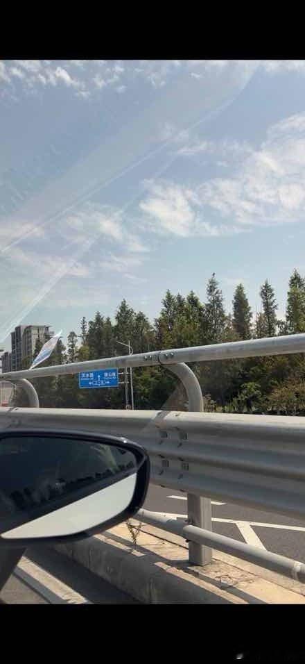 深蓝S05日常代步真的省心，续航扎实，市 ​