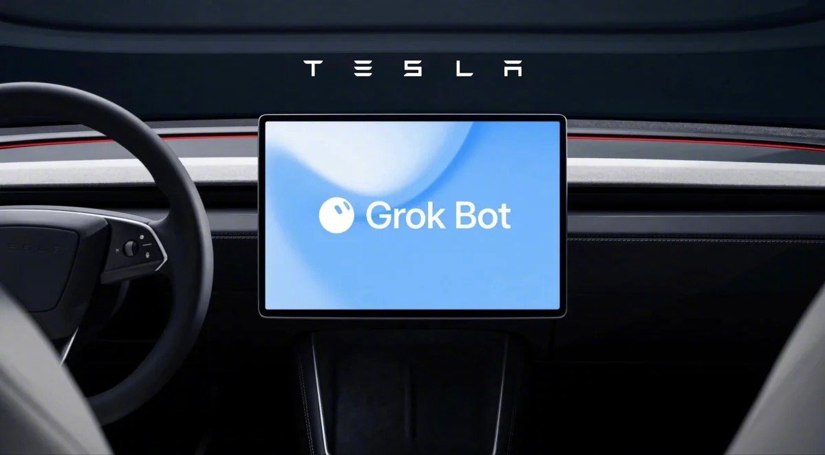 【特斯拉车机系统有望接入 Grok Bot，打造移动 AI 工作站】继 Grok 聊天机器人上车后，特斯拉计划将 SpaceXAI 的自主智能体平台 Grok Bot 直接整合进车内。Grok Bot 可像同事一样执行复杂任务，未来司机或可通过语音控制其查看项目、分析数据，甚至自动设定导航目的地。#特斯拉 Grok Bot# ​
