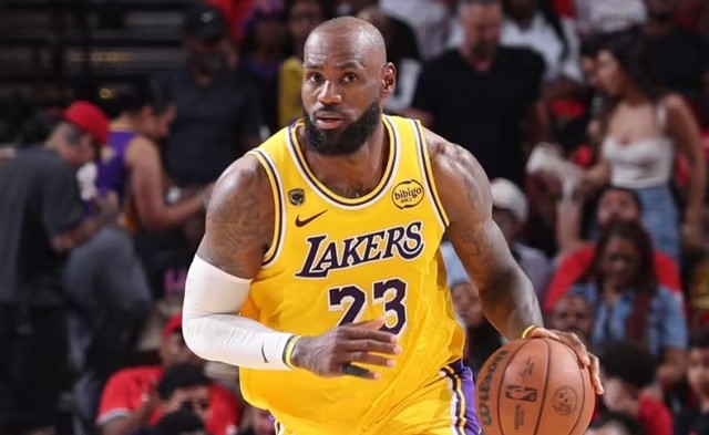 最后35秒领先6分，我以为火箭稳了，可是真的想不到啊！  作为火箭球迷...