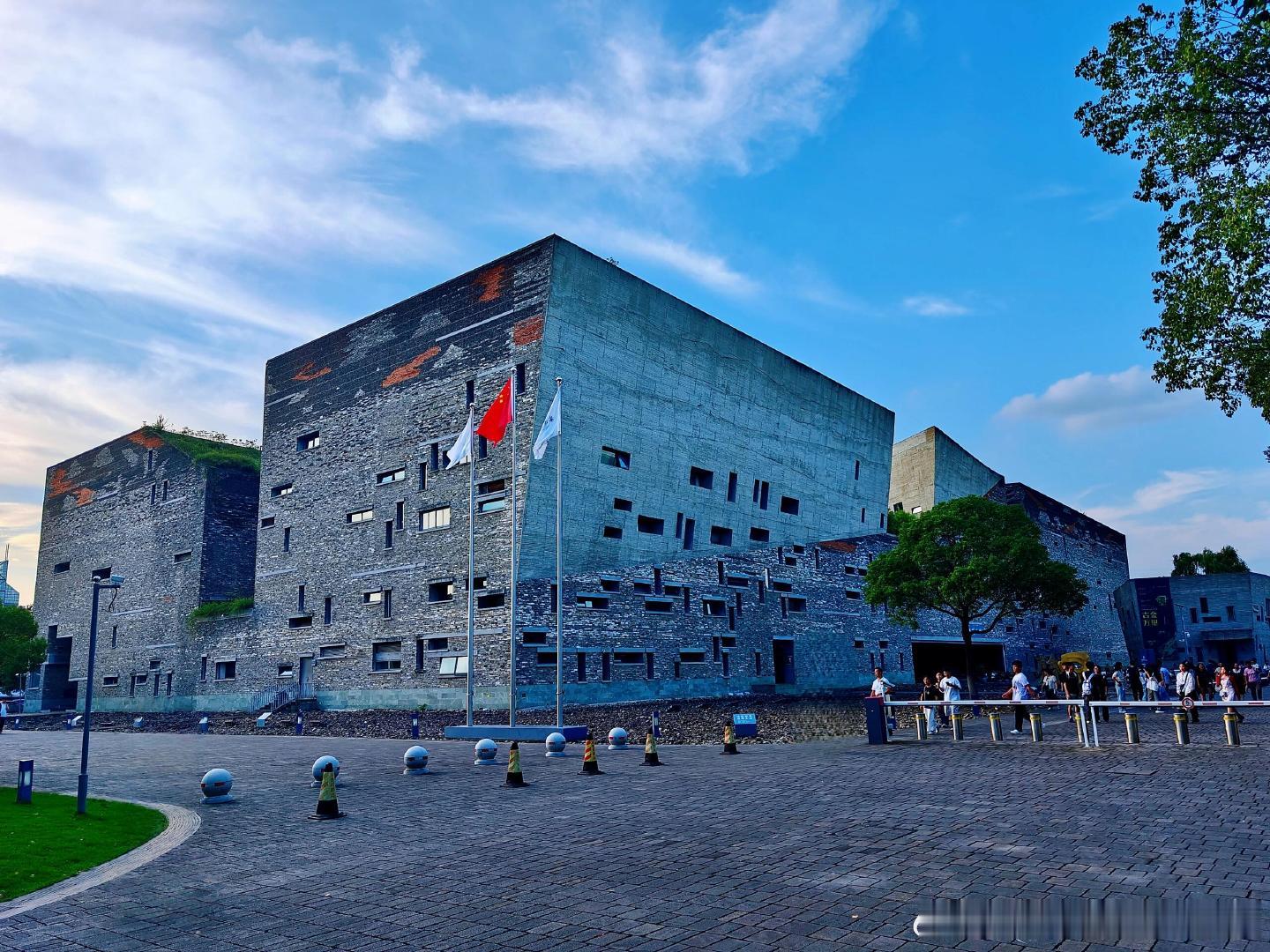 宁波博物院（宁波博物馆院区）发布公告，经百余天修缮，场馆6月30日恢复...